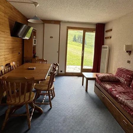 Apartment Amethyste - Confortable - Acces Direct Aux Pistes - Vue Pistes - Rez-de-chaussee Mae-3670